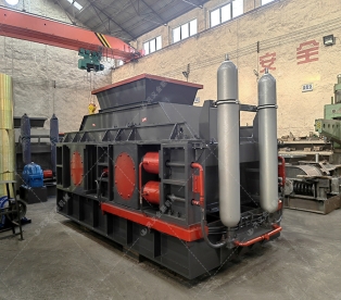 2PG1500x800直連式液壓對輥破碎機發往新疆